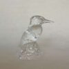 Vintage glazen beeldje ijsvogel
