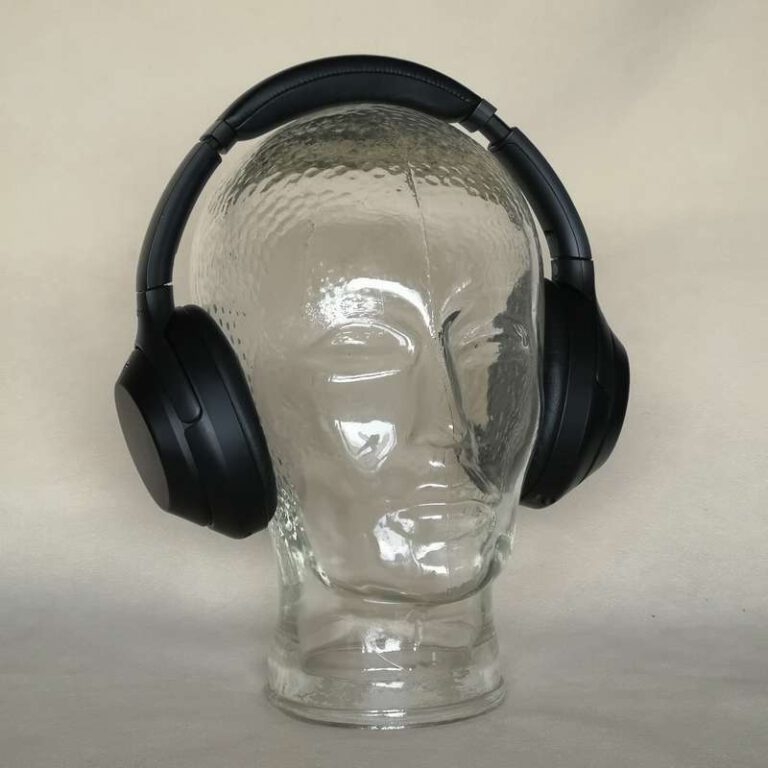 DESIGN DELIGHTS Stabiler Glaskopf Totenkopf - Kopfhörerständer & Deko-Schädel - Glas Skull Dekoobjekt Finishes - Farbe: T03 grün