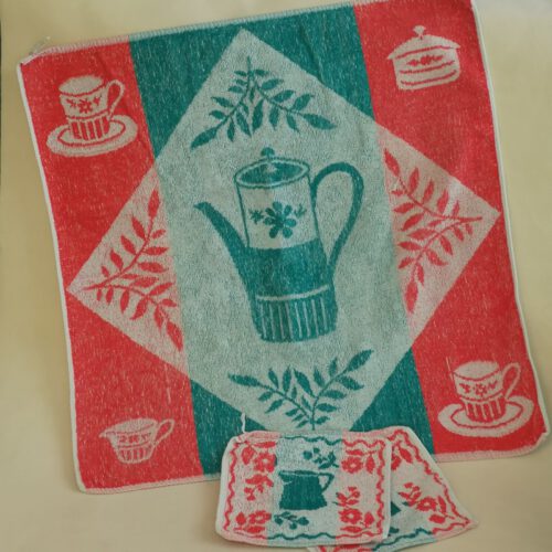 Vintage keukenhanddoek met pannenlappen Wevolux wit/groen/rood
